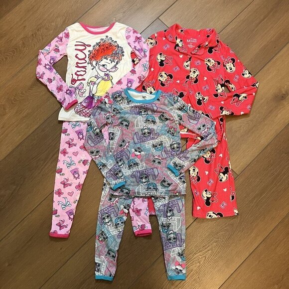 Girls Mixed Brand Character Pajama PJ Bundle Size S/M - Picture 1 of 8